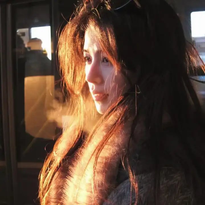 亚曼达厌世系